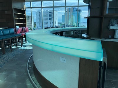 Aresys created the 23’ diameter fully-illuminated bar top using Lumicor 1/2” thick Seaglass material, and illuminated it using Lumilight LED lightpanels.